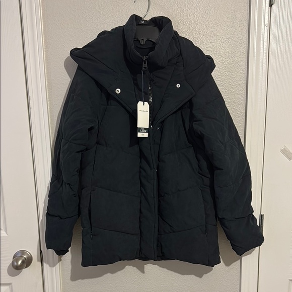 Abercrombie & Fitch Jackets & Blazers - Abercrombie & Fitch Black Quilted Puffer Jacket Hood Water & Wind Resistant
